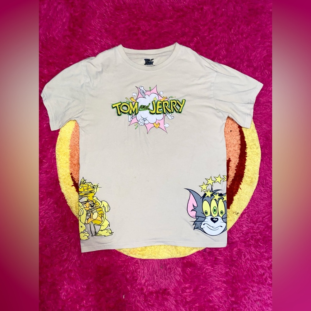 Tom & Jerry men’s graphic tshirt